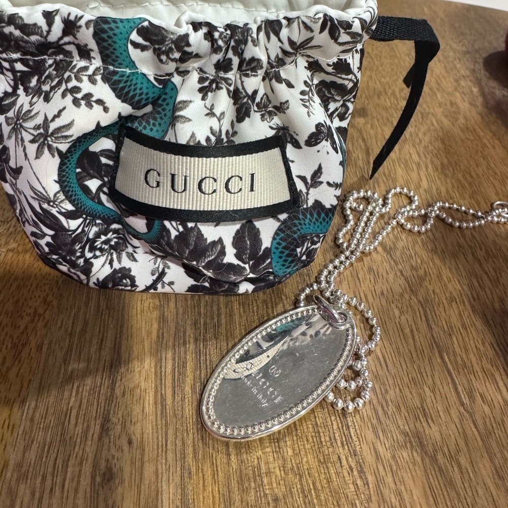 Gucci Oval Silver Necklace